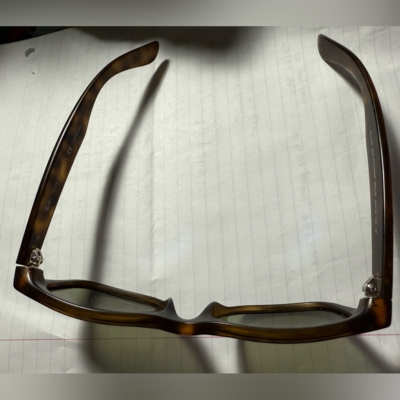 Ray-Ban New Wayfarer Polarized RB 2132 - Picture 2 of 10